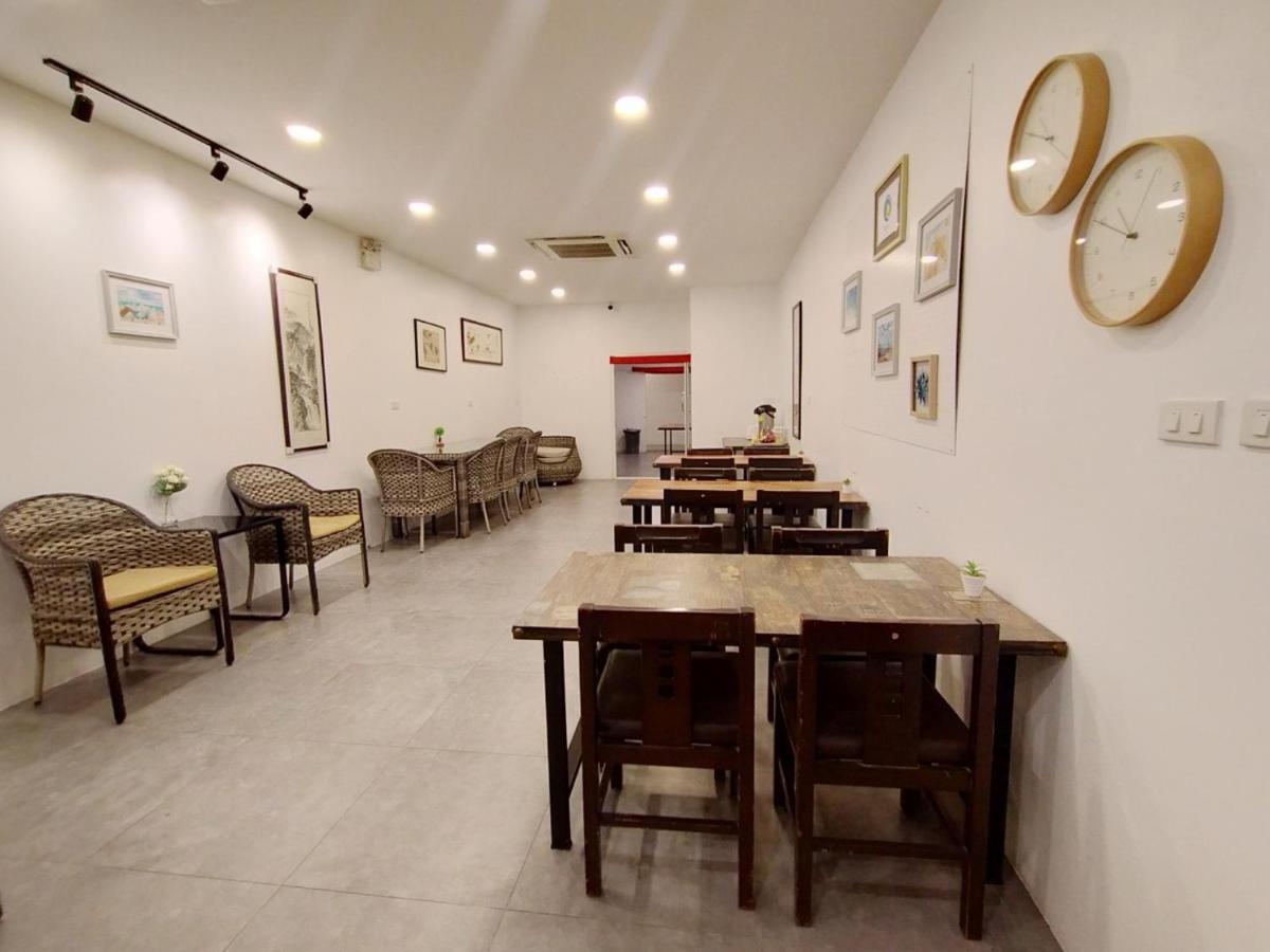 Breeze Hostel Bãi biển Jomtien Ngoại thất bức ảnh